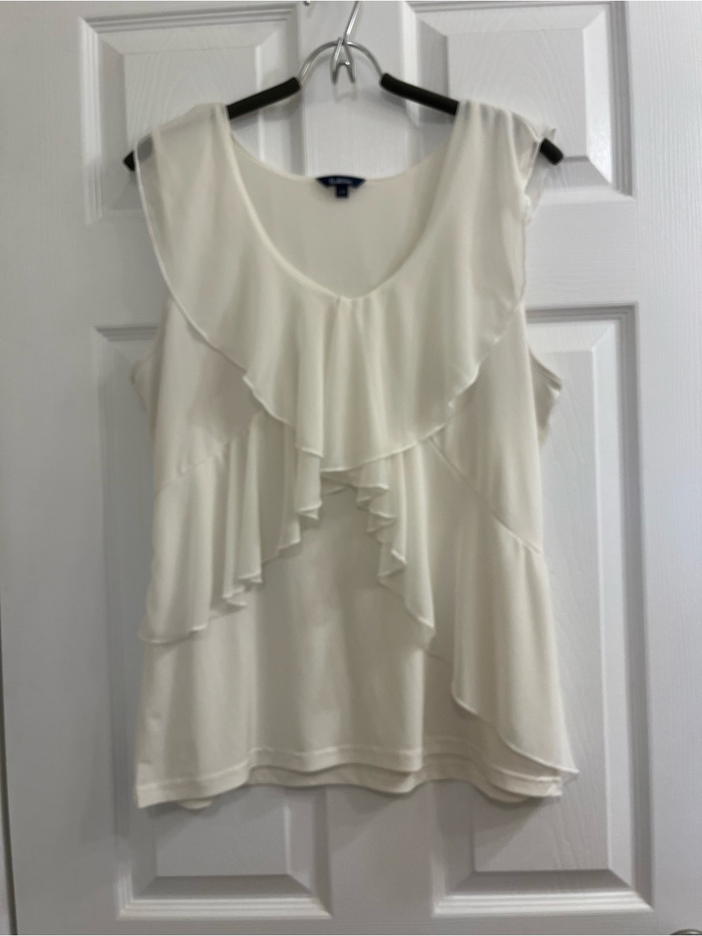 Reitmans Cream Ruffle Front Sleeveless Camisole